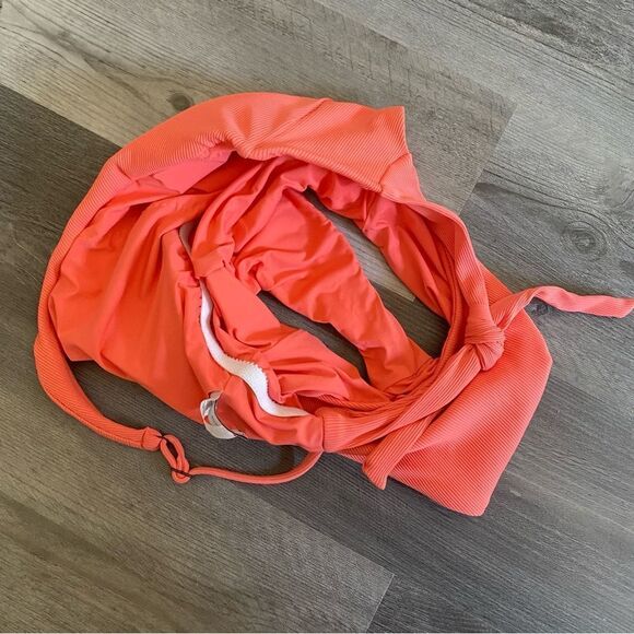 BECCA By Rebecca Virtue Swimsuit Fine Line Rib One Piece Medium - Picture 10 of 12